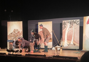 Gra aktorska wspaniałej grupy teatru z Krakowa.