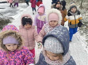 Zimowe szaleństwa dzieci z grupy Motylki