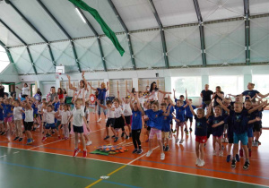 Rozgrzewka uczestników Olimpiady Przedszkolaka