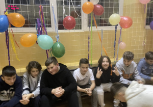 Zabawa Andrzejkowa- gry i zabawy integracyjne uczniów Szkoły Podstawowej w Rzeczycy i uczniów Szkoły Podstawowej w Opatowcu