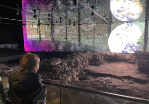 Uczniowie w Muzeum w Wiślicy