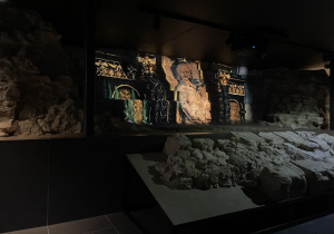 Uczniowie w Muzeum w Wiślicy