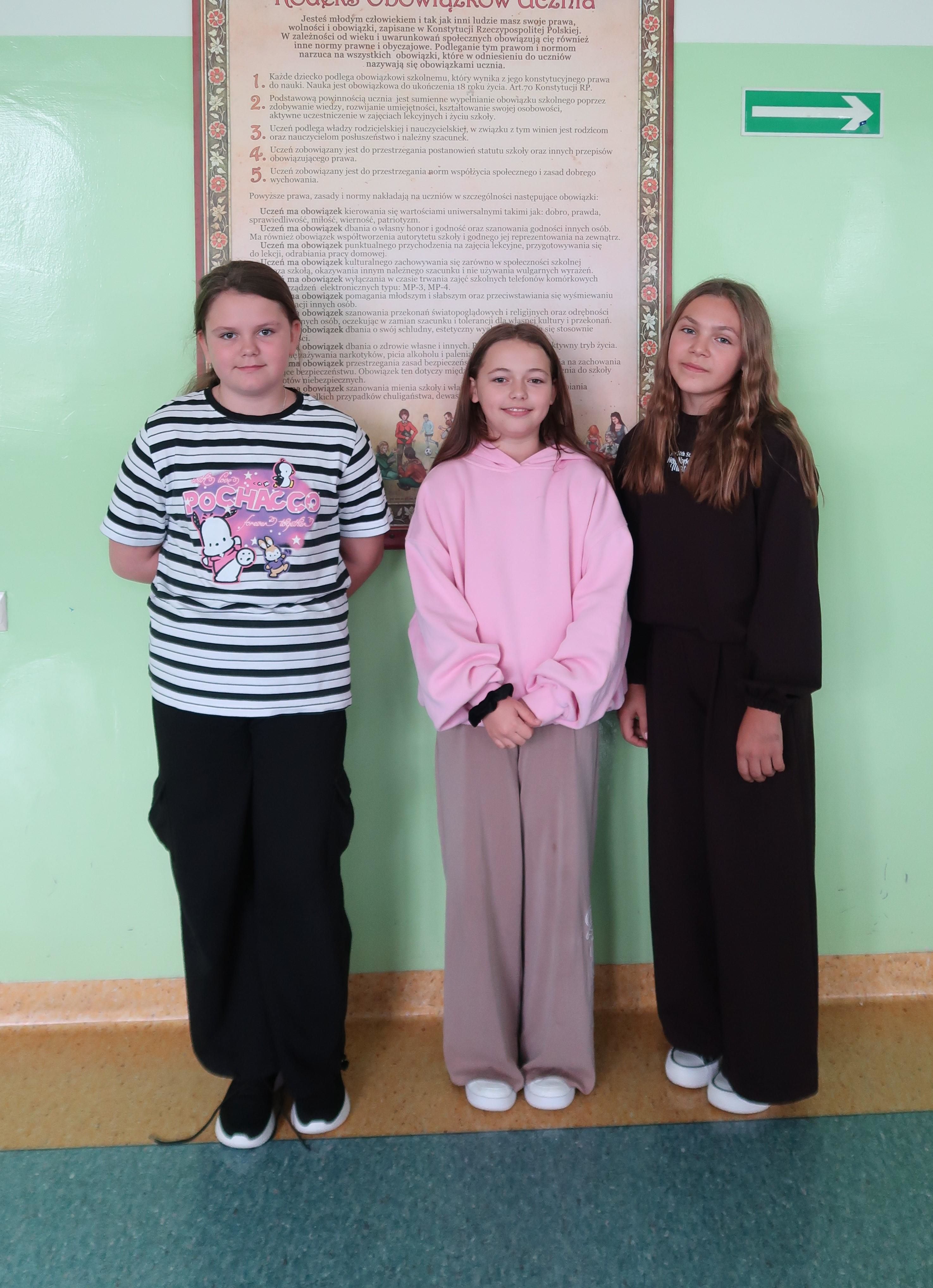 Uczennice z Samorządu Uczniowskiego w roku szkolnym 2025/2026.
