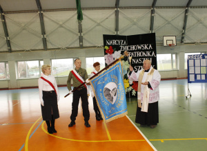 Przekazanie nowego sztandaru. Dzień Patrona Szkoły