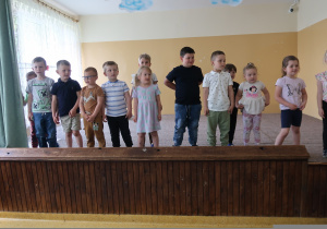Program artystyczny dzieci z grupy " Kropeczki".