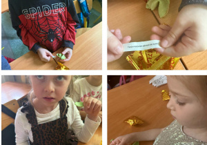 Dzieci otwierają ciasteczko z wróżbą.