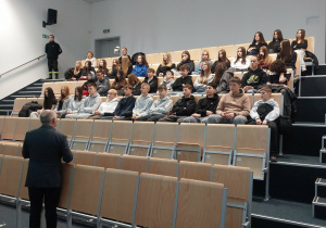 Prelekcja w Zespole Szkół Ponadpodstawowych nr 3 w Tomaszowie Mazowieckim.