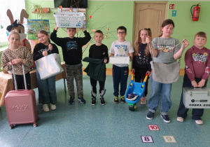 Uczniowie z klasy drugiej pokazują, że wyobraźnia nie zna granic.